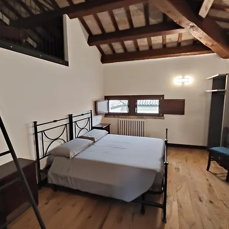Del Cortegiano Apartment